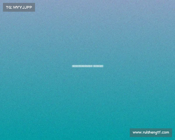 巴萨三名夏季新援捧甘伯杯合影 展现球队新气象